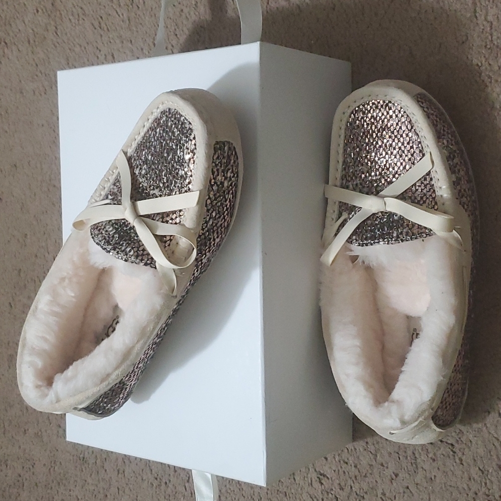 UGG Shoes - Picture 8 of 12